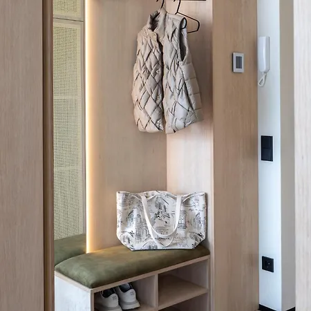 Parko Pakrantes Apartamentai Lägenhet *