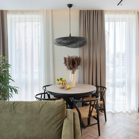 Parko Pakrantes Apartamentai Lägenhet *